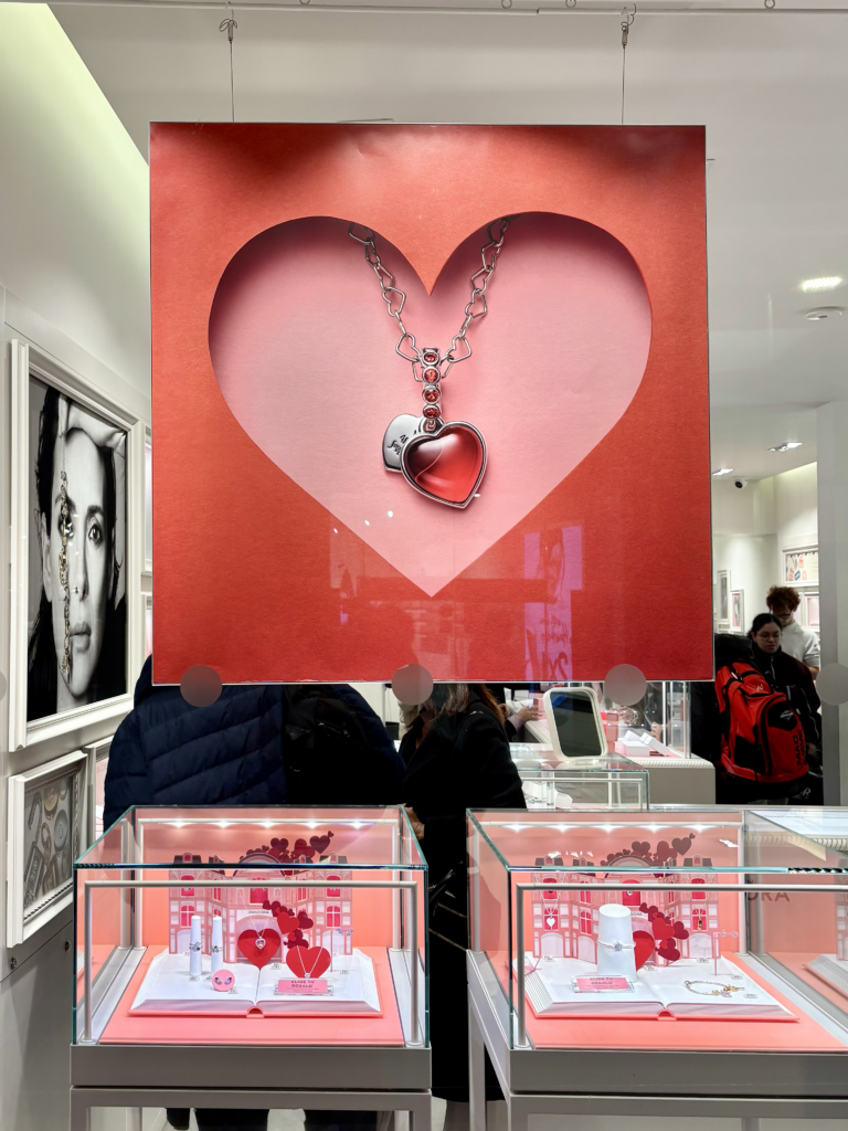 Vitrine Pandora madrid saint valentin