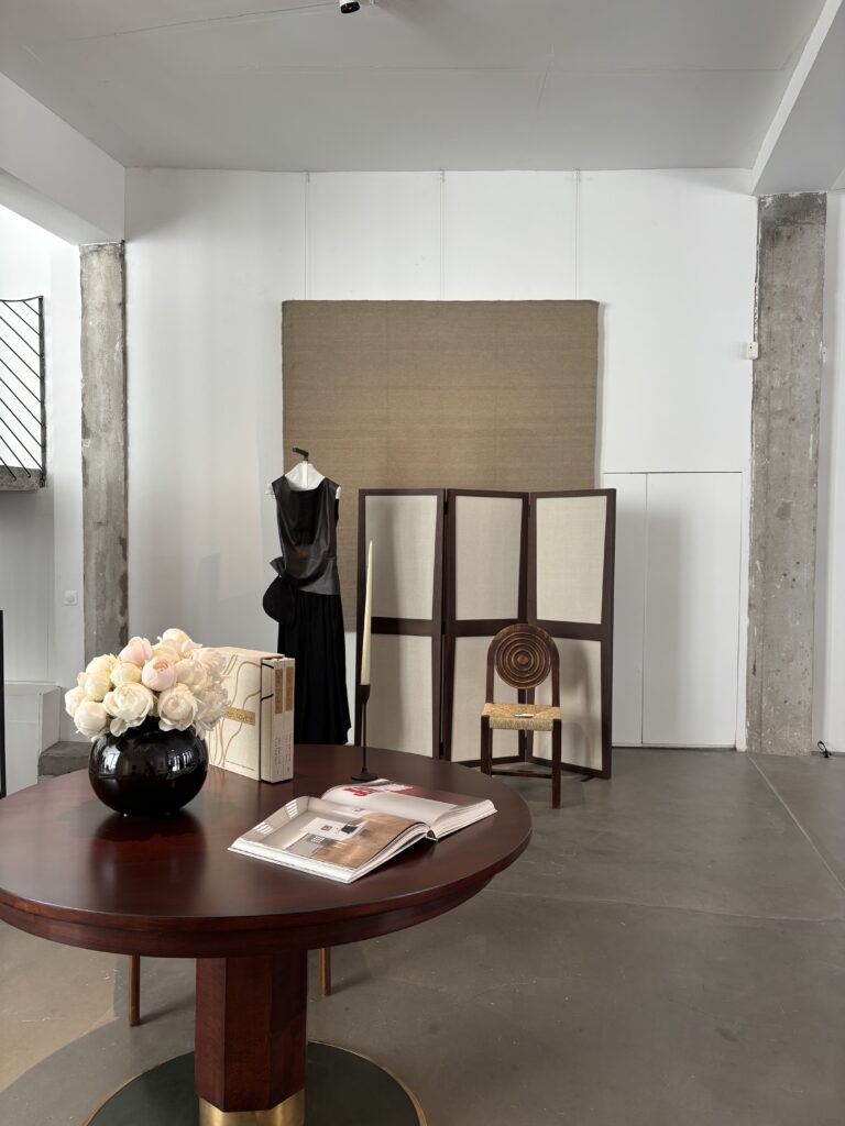 massimo-dutti-popup-mobilier-design-galerie